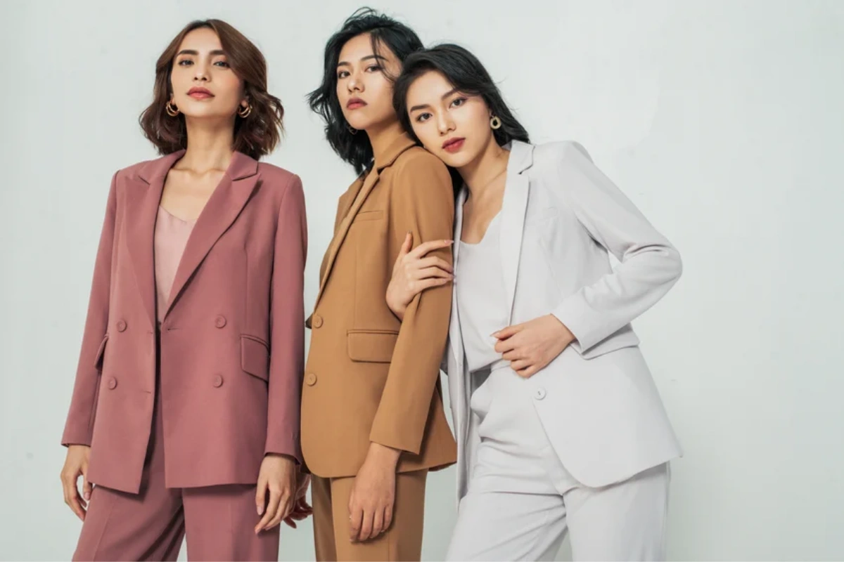 Áo blazer tạo được nét cổ điển lại vừa hiện đại
